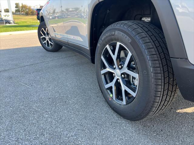 new 2025 Jeep Grand Cherokee L car, priced at $43,795