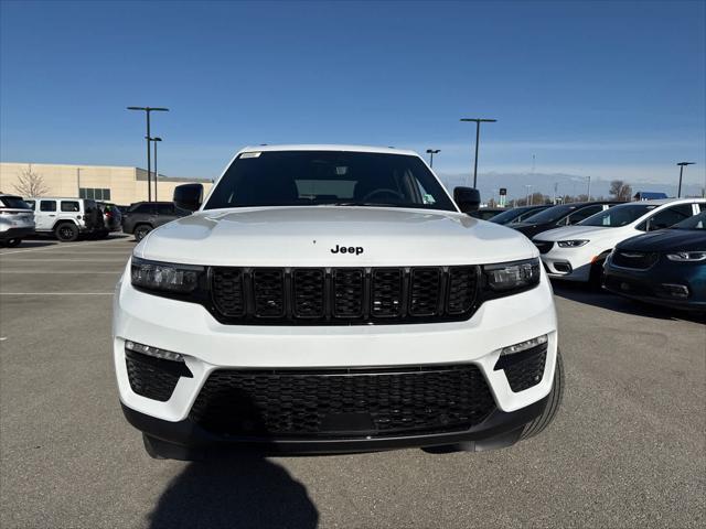 new 2025 Jeep Grand Cherokee car, priced at $49,365