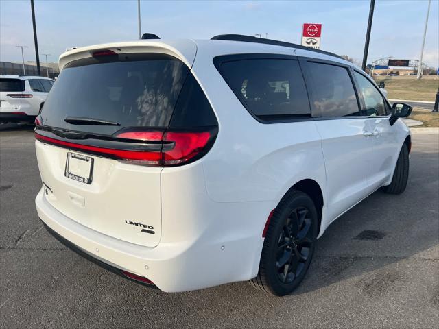 new 2024 Chrysler Pacifica car, priced at $53,160