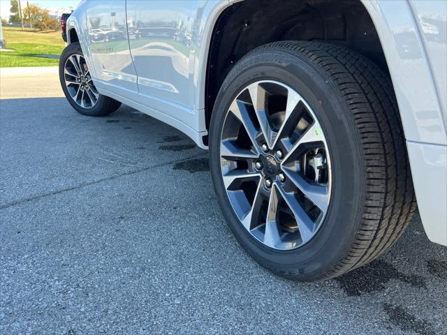 new 2025 Jeep Grand Cherokee L car, priced at $59,070