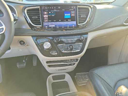 used 2022 Chrysler Pacifica Hybrid car, priced at $29,950