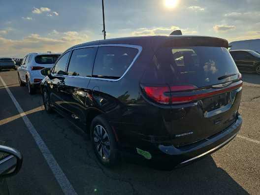 used 2022 Chrysler Pacifica Hybrid car, priced at $29,950