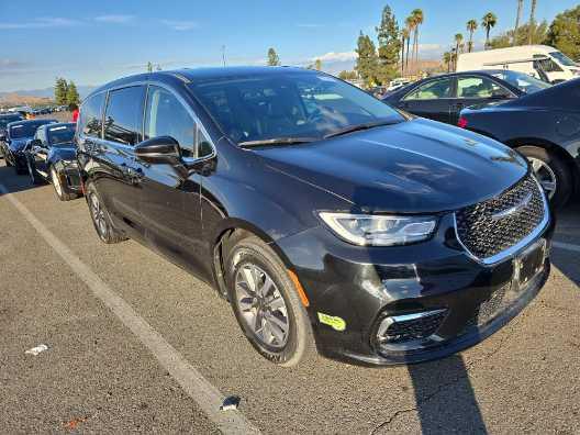 used 2022 Chrysler Pacifica Hybrid car, priced at $29,950