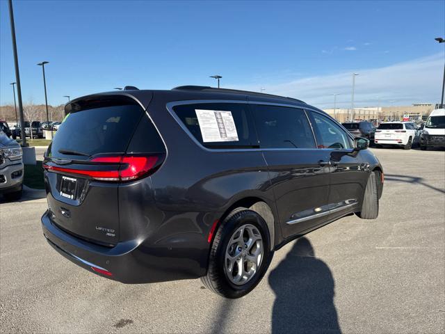 used 2022 Chrysler Pacifica car, priced at $37,550