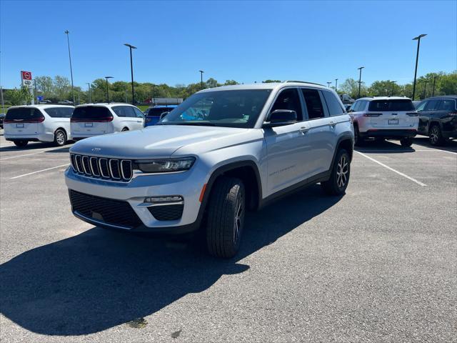 new 2024 Jeep Grand Cherokee car, priced at $42,295