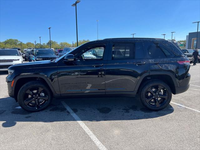 new 2025 Jeep Grand Cherokee car, priced at $50,460