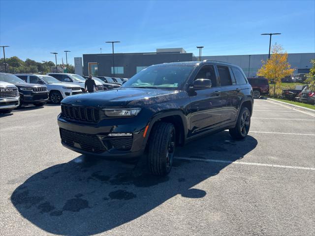 new 2025 Jeep Grand Cherokee car, priced at $50,460