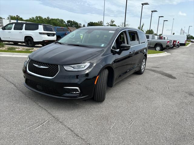 new 2024 Chrysler Pacifica car, priced at $41,720