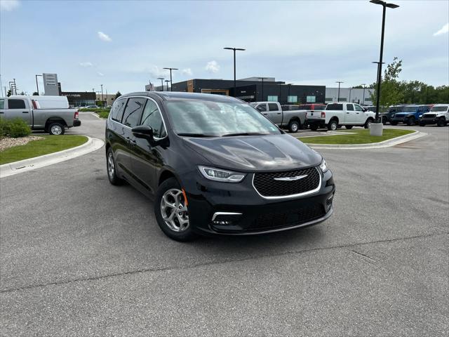 new 2024 Chrysler Pacifica car, priced at $41,720