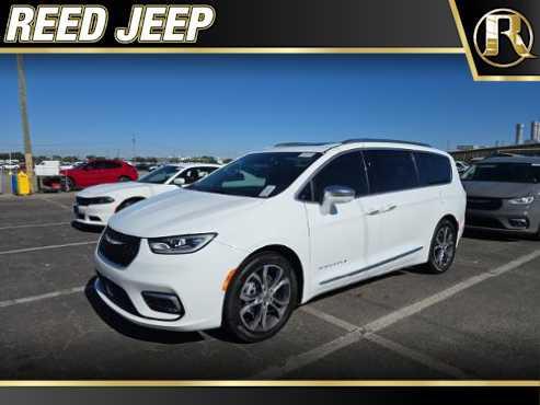 used 2022 Chrysler Pacifica car, priced at $36,987