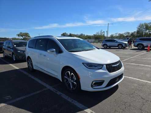 used 2022 Chrysler Pacifica car, priced at $36,987