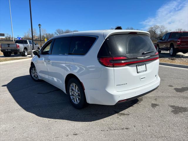 new 2025 Chrysler Pacifica car, priced at $37,645