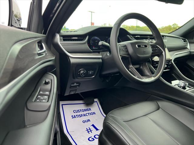 new 2025 Jeep Grand Cherokee car, priced at $47,220