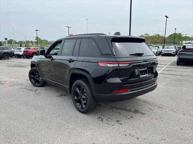 new 2025 Jeep Grand Cherokee car, priced at $47,220