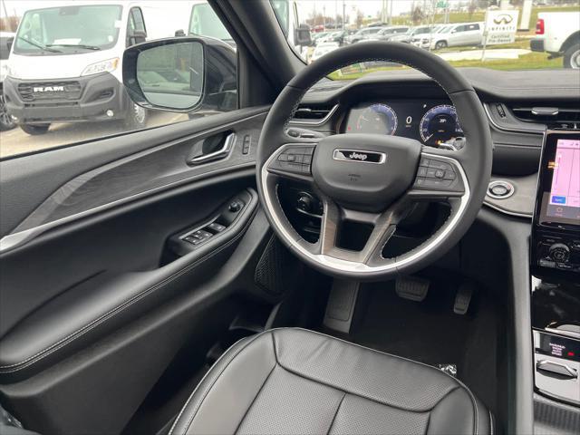 new 2025 Jeep Grand Cherokee car, priced at $49,960