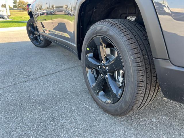 new 2025 Jeep Grand Cherokee L car, priced at $52,060