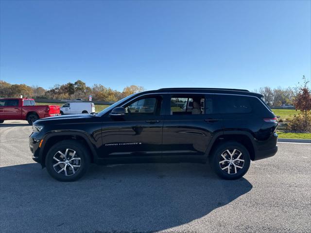 new 2025 Jeep Grand Cherokee L car, priced at $43,795