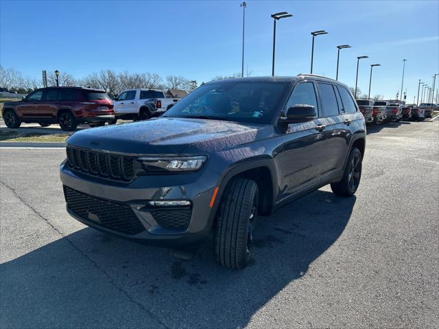 new 2025 Jeep Grand Cherokee car, priced at $47,035