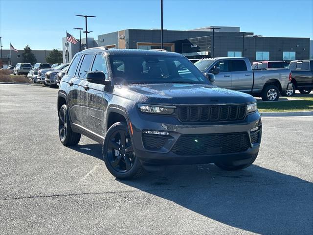 new 2025 Jeep Grand Cherokee car, priced at $47,035