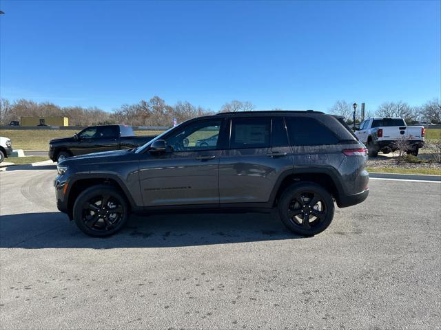 new 2025 Jeep Grand Cherokee car, priced at $47,035