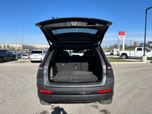 new 2025 Jeep Grand Cherokee car, priced at $47,035