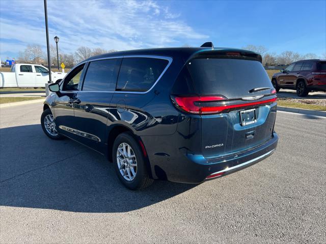 new 2025 Chrysler Pacifica car, priced at $39,920