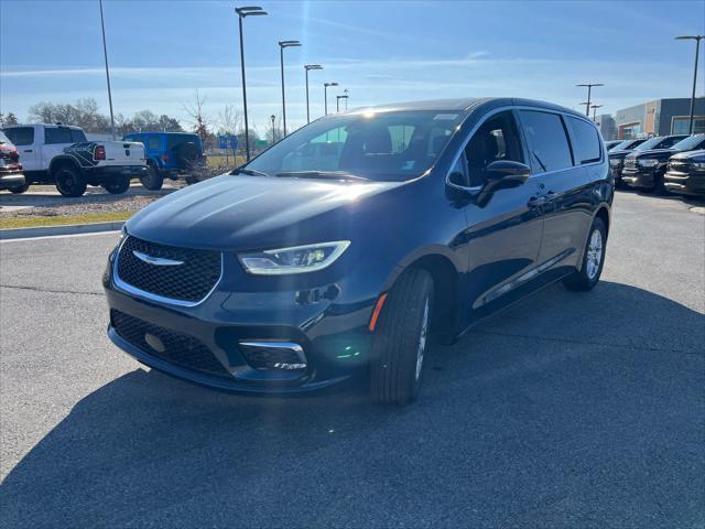 new 2025 Chrysler Pacifica car, priced at $39,920