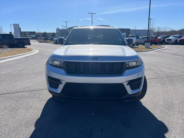 new 2024 Jeep Grand Cherokee car, priced at $44,170