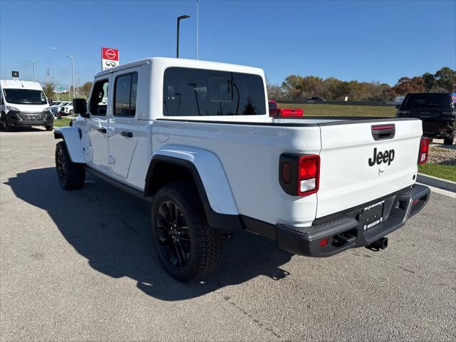 new 2025 Jeep Gladiator car, priced at $39,085