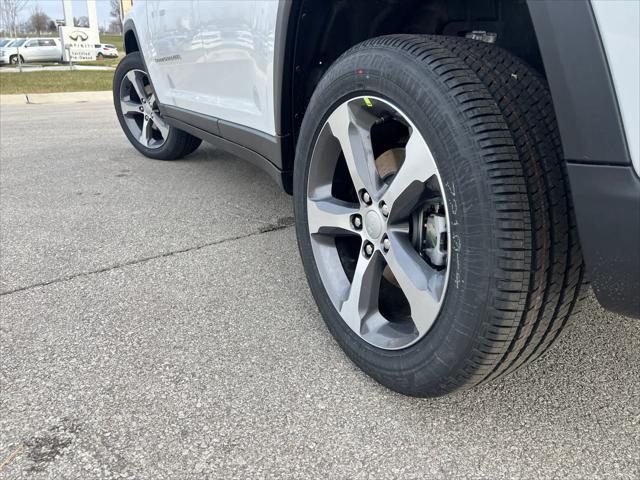 new 2025 Jeep Grand Cherokee car, priced at $46,340