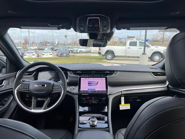 new 2025 Jeep Grand Cherokee car, priced at $46,340