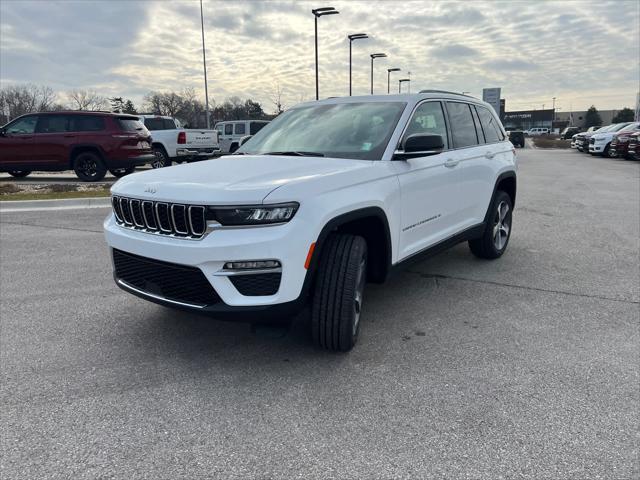 new 2025 Jeep Grand Cherokee car, priced at $46,340