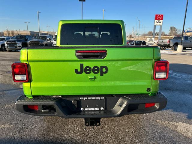 new 2025 Jeep Gladiator car, priced at $41,680