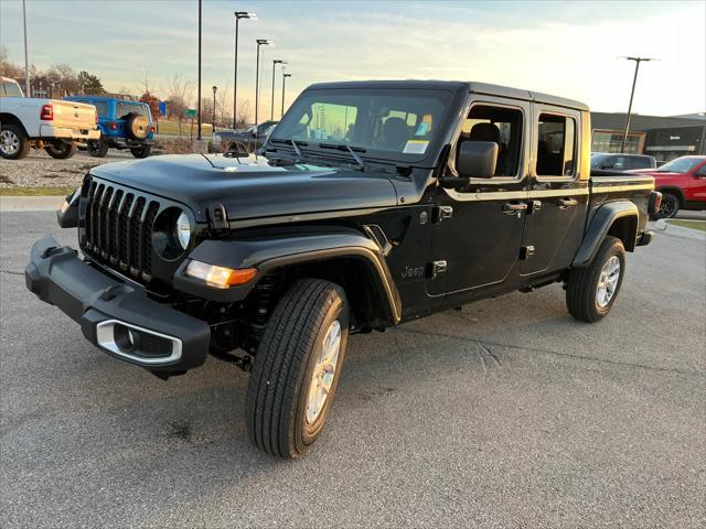 new 2023 Jeep Gladiator car, priced at $44,142