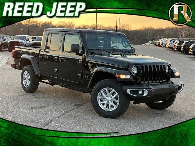 new 2023 Jeep Gladiator car, priced at $40,872