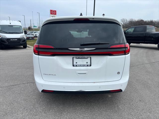 new 2025 Chrysler Pacifica car, priced at $38,925