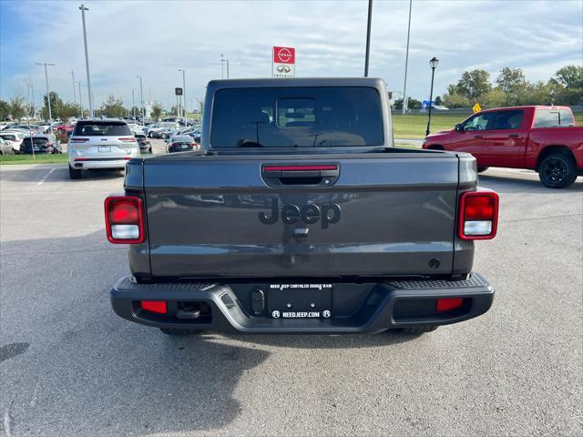 new 2024 Jeep Gladiator car, priced at $38,923