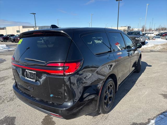 used 2022 Chrysler Pacifica Hybrid car, priced at $34,000