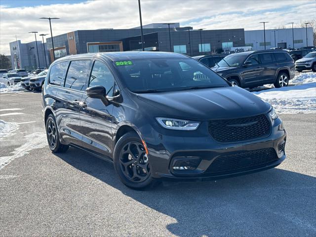 used 2022 Chrysler Pacifica Hybrid car, priced at $34,000