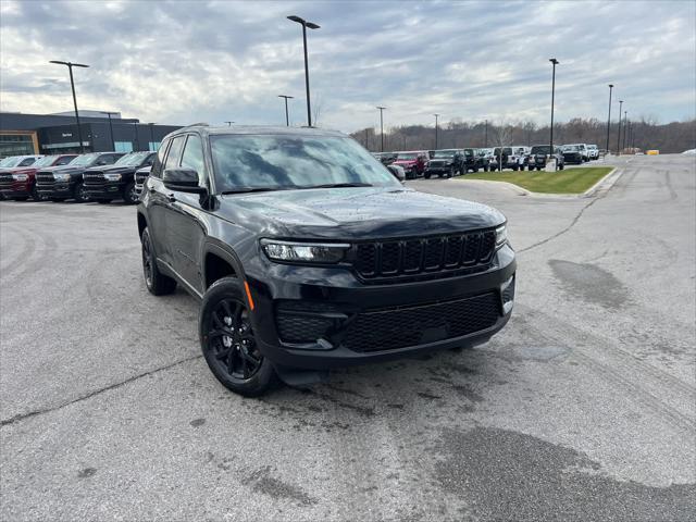 new 2025 Jeep Grand Cherokee car, priced at $41,030