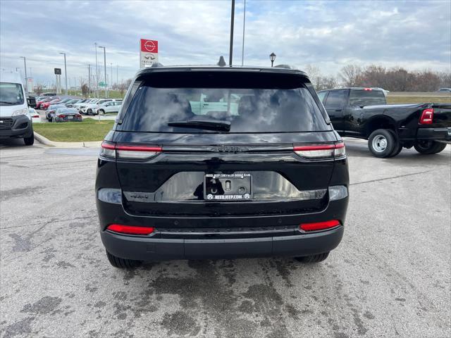 new 2025 Jeep Grand Cherokee car, priced at $41,030