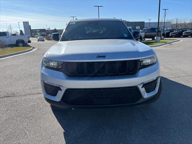 new 2025 Jeep Grand Cherokee car, priced at $47,035