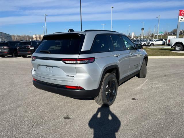 new 2025 Jeep Grand Cherokee car, priced at $47,035