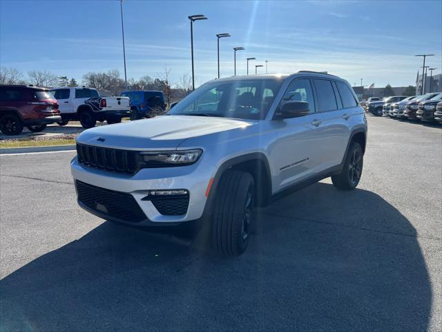 new 2025 Jeep Grand Cherokee car, priced at $47,035