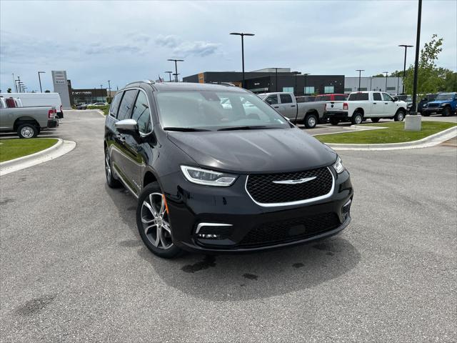 new 2024 Chrysler Pacifica car, priced at $53,830