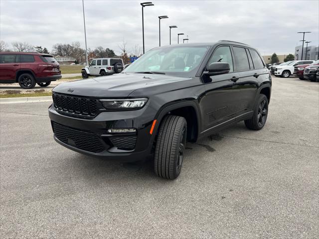 new 2025 Jeep Grand Cherokee car, priced at $48,030