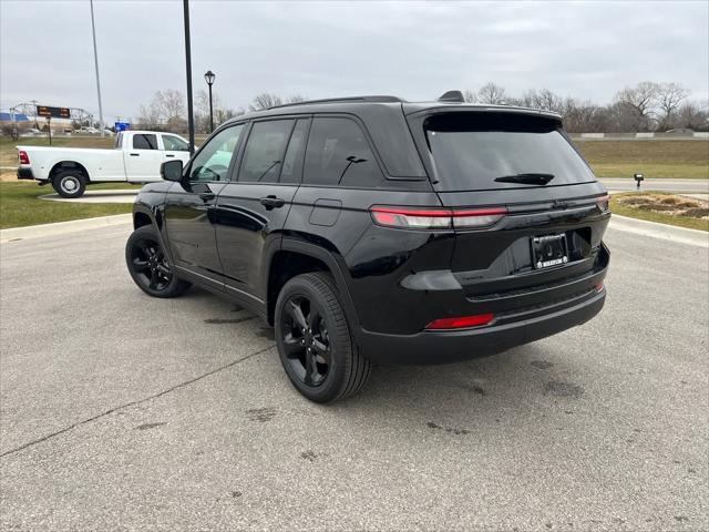 new 2025 Jeep Grand Cherokee car, priced at $48,030