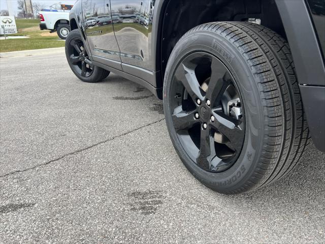 new 2025 Jeep Grand Cherokee car, priced at $48,030