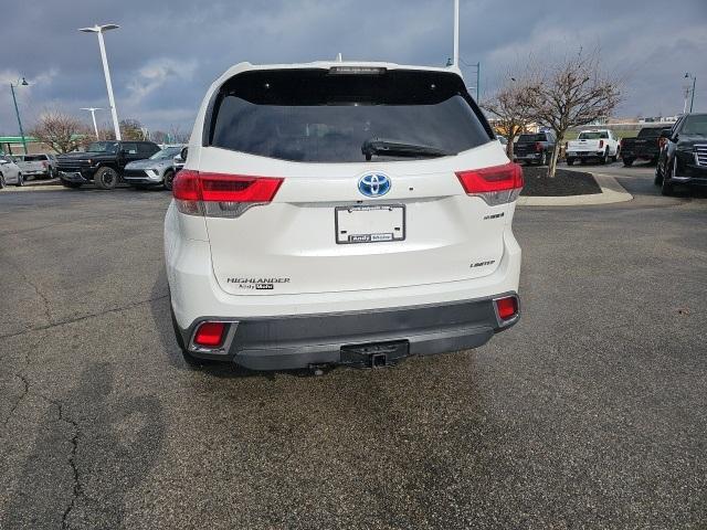 used 2018 Toyota Highlander Hybrid car, priced at $26,400