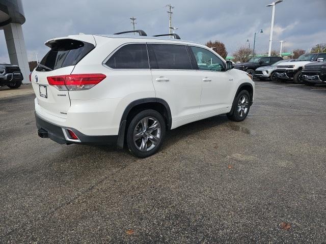 used 2018 Toyota Highlander Hybrid car, priced at $26,400